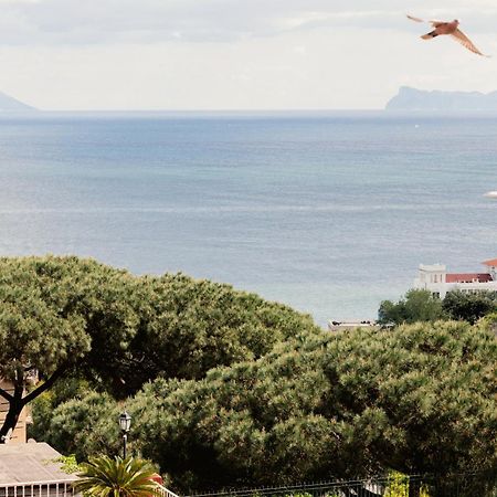 Posillipo 70 Napoli Apartment Bagian luar foto