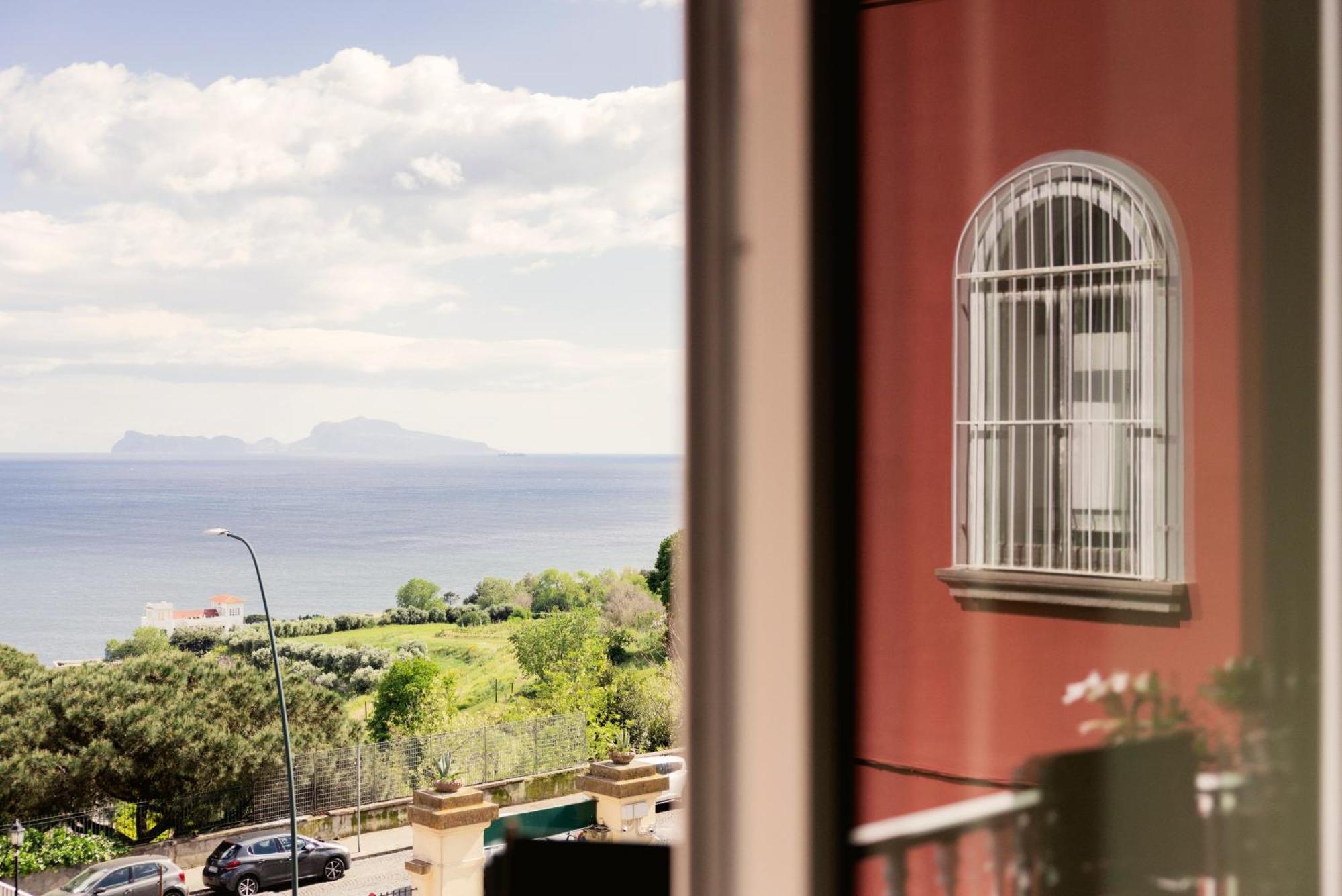 Posillipo 70 Napoli Apartment Bagian luar foto